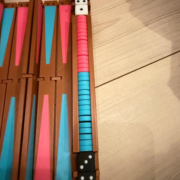 Backgammon travelsize. Ekstra terninger.